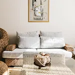 فيلة Maria, Complex Aleksandria *