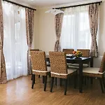 Maria, Complex Aleksandria *