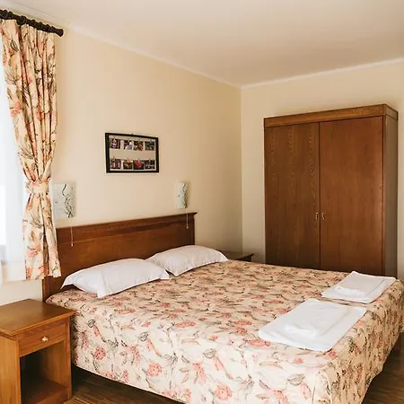 Villa Maria, Complex Aleksandria Dobrinichte