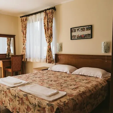 Villa Maria, Complex Aleksandria