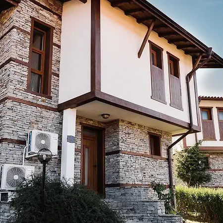 Maria, Complex Aleksandria * Dobriniste
