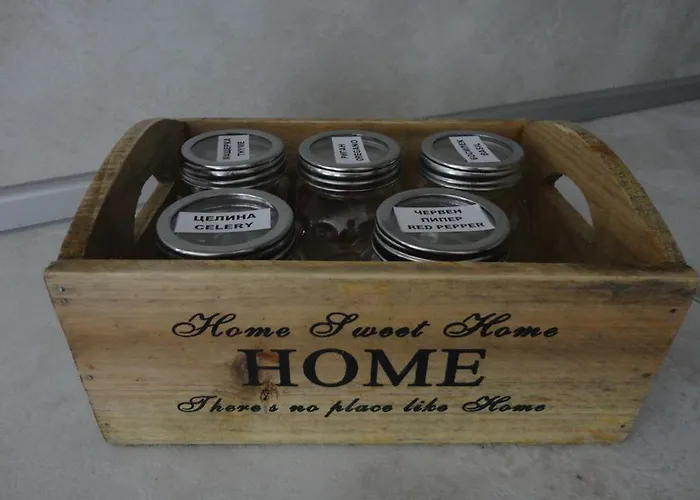 Maria, Complex Aleksandria Dobrinishte